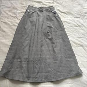 Axes Femme blue Grey white plaid midi skirt floral embroidery pockets sz medium